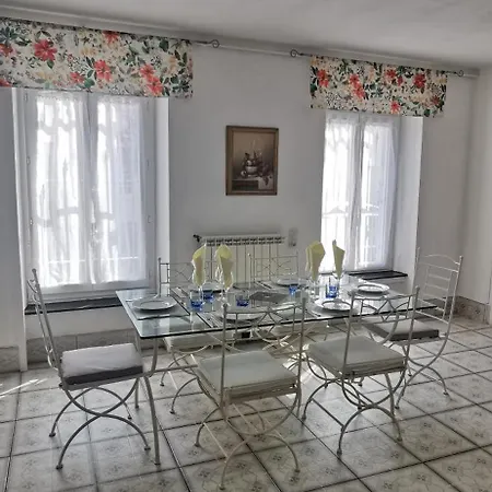 Apartment 100 M2 Pour Les Vacances Ou Le Business *